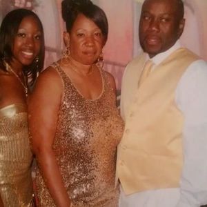 Meet your Posher, Sharon